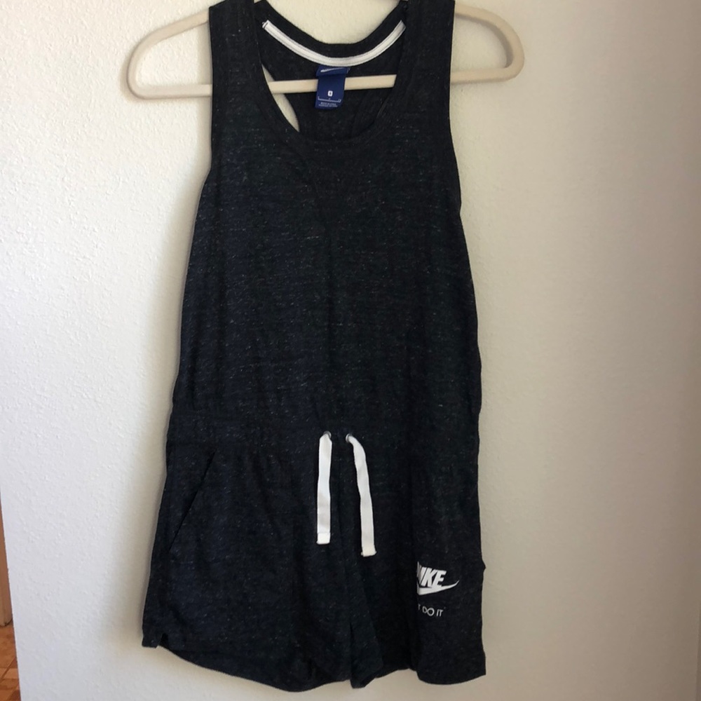NWOT NIKE CURRENT Romper Small Charcoal gray